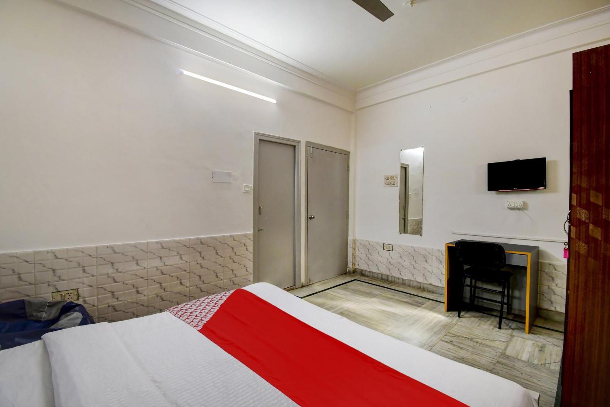 Super Oyo Hotel O Fantasy Stay Vibe Колката Екстер'єр фото