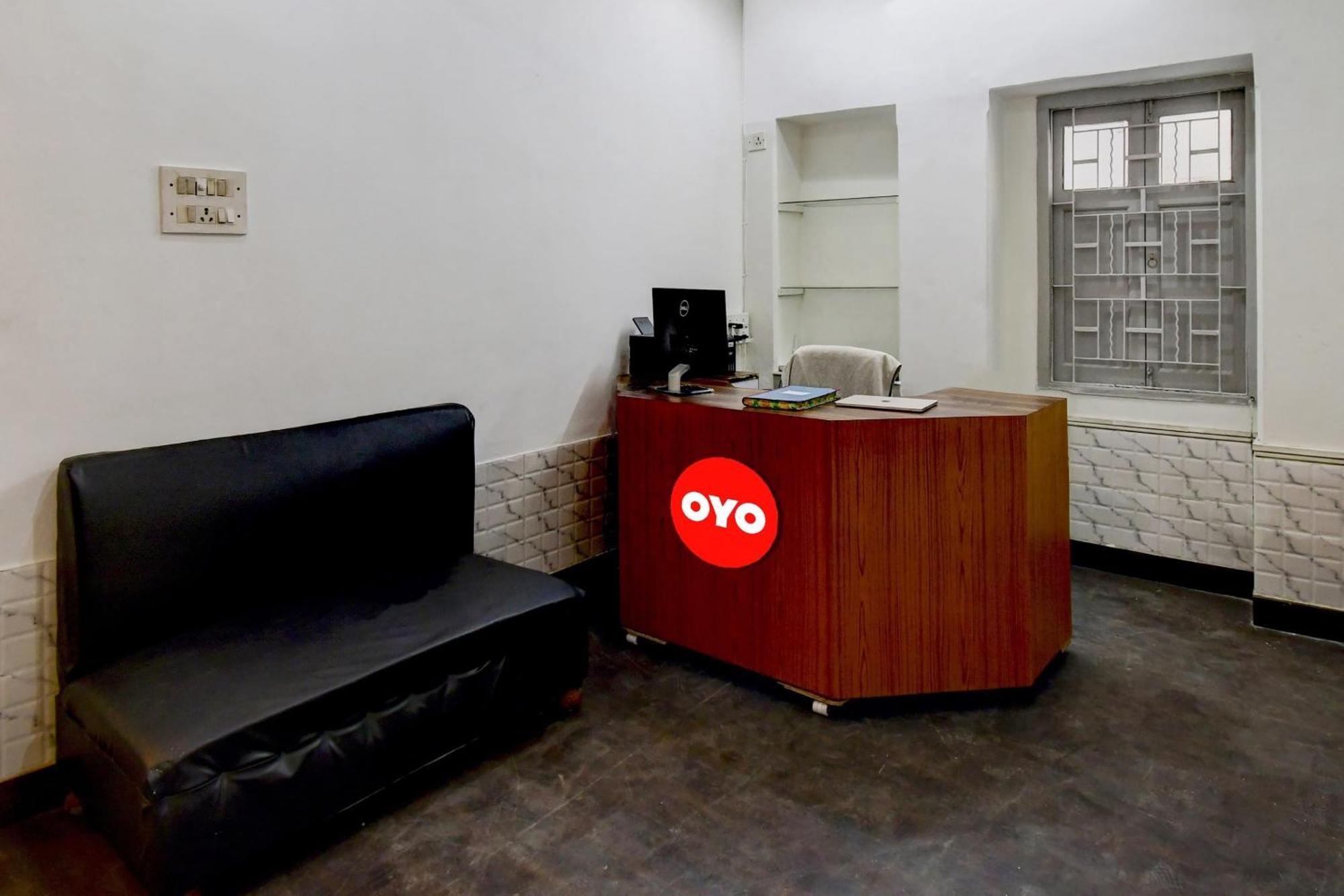 Super Oyo Hotel O Fantasy Stay Vibe Колката Екстер'єр фото